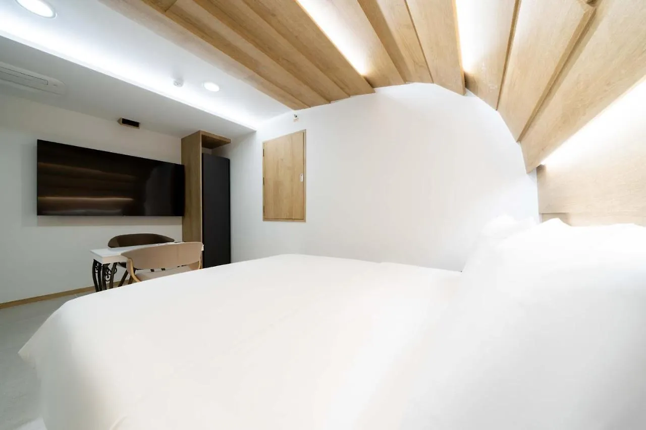 Ytt Hotel 釜山 2*,